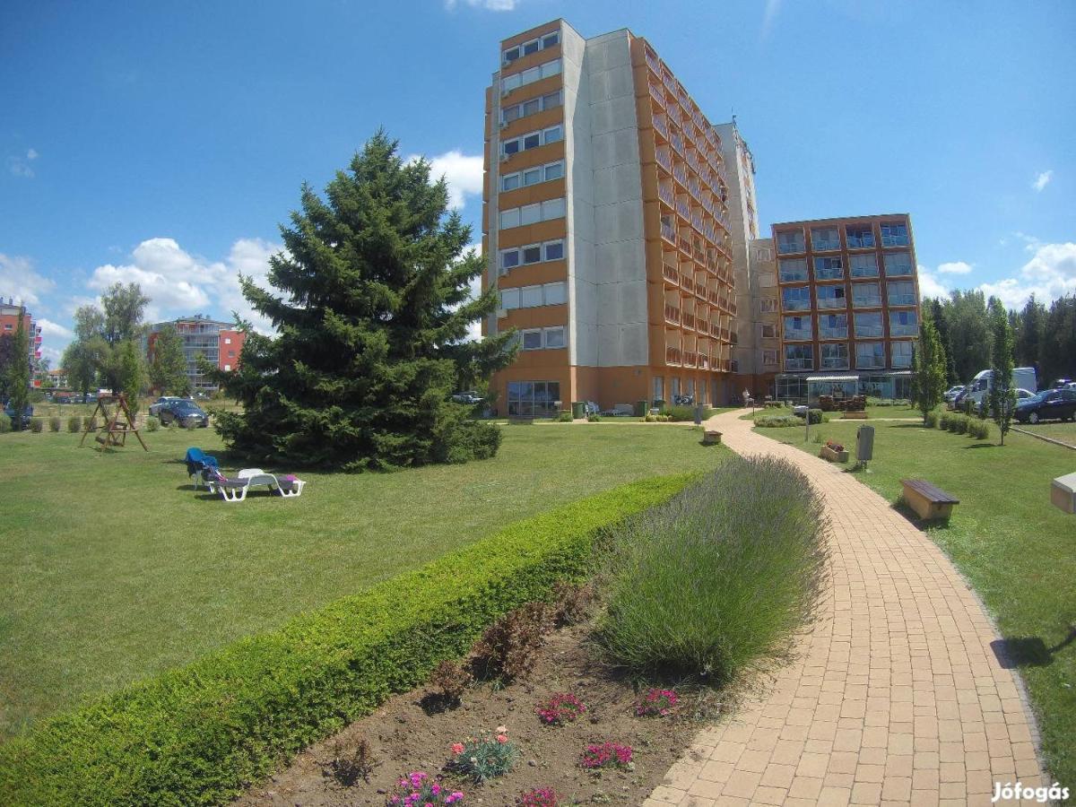 Vizparti Sas Apartman 시오포크 외부 사진